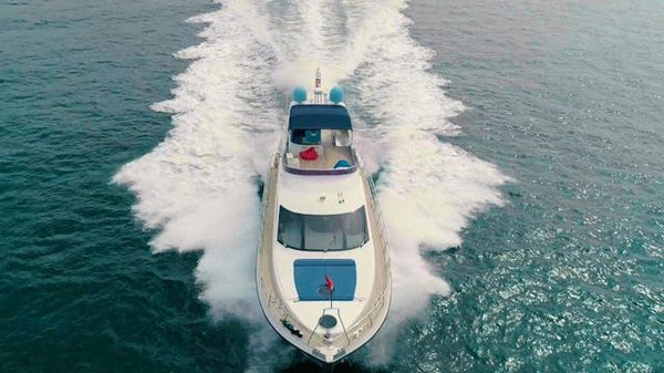 Peut-on trouver une croisière qui offre des ateliers de fabrication de masques vénitiens?